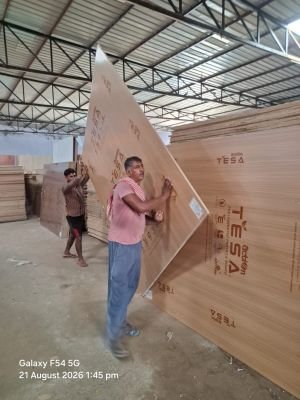 Water & Minor Corner Damaged Stock of Laminated Particle Board